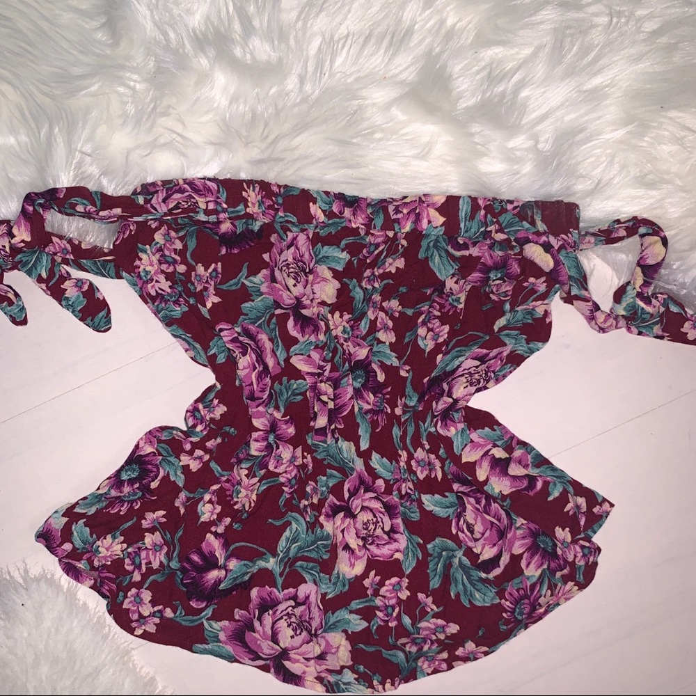 Off the shoulder American eagle top